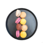 macaron clara de huevo amendra molida y azucar